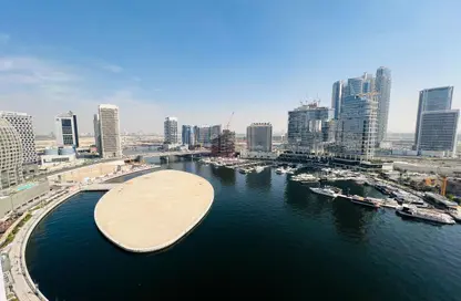 شقة - 2 غرف نوم - 3 حمامات للايجار في برج كورال - الخليج التجاري - دبي