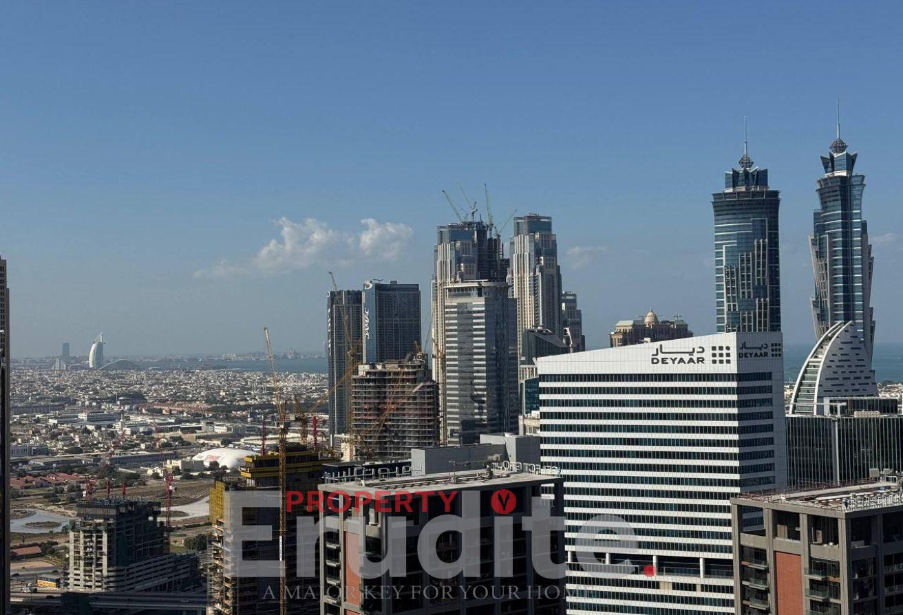 Canal-Burj Khalifa View / Brand New /Luxury Living photo 8