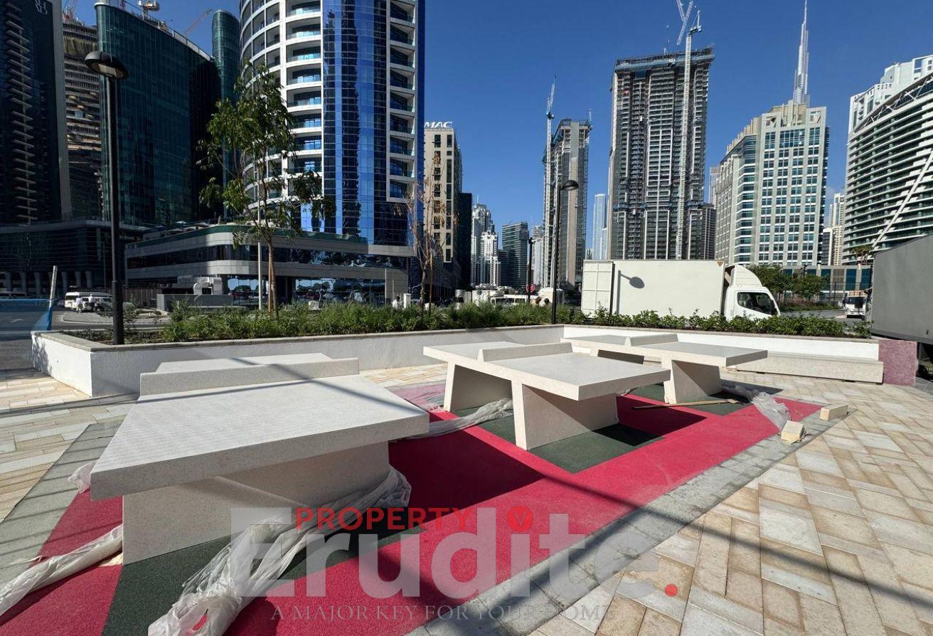 Canal-Burj Khalifa View / Brand New /Luxury Living photo 11