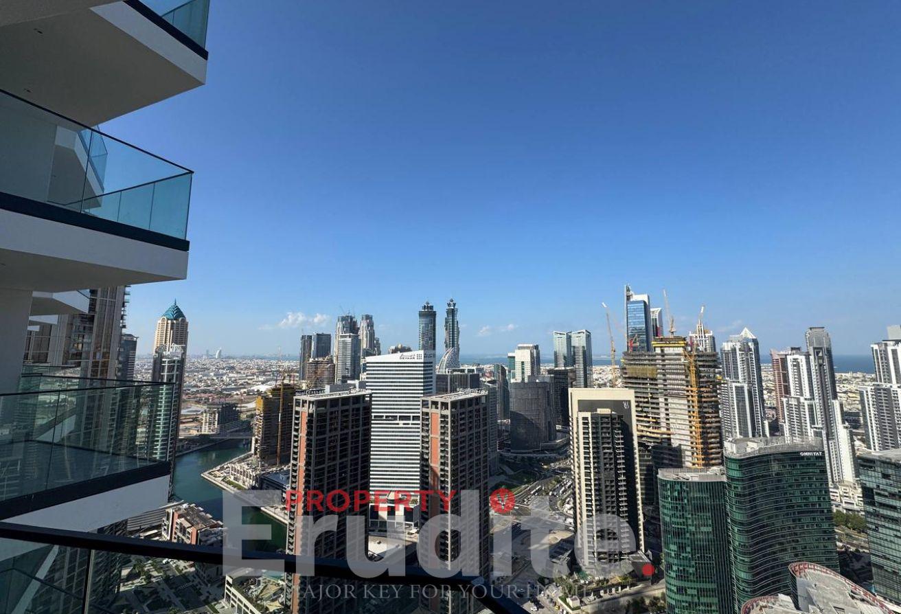 Canal-Burj Khalifa View / Brand New /Luxury Living photo 9