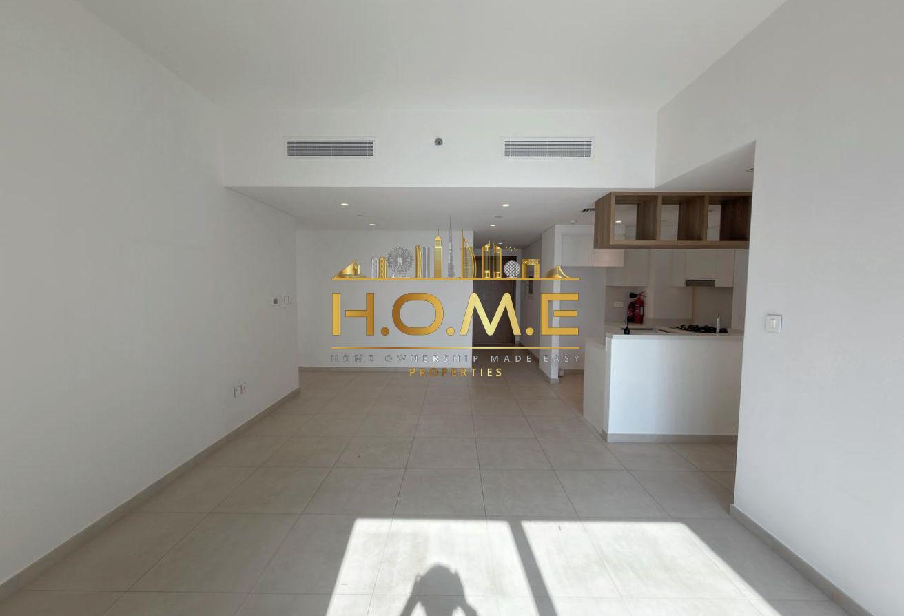 Spacious Layout | Burj Khalifa View | 2BR photo 3