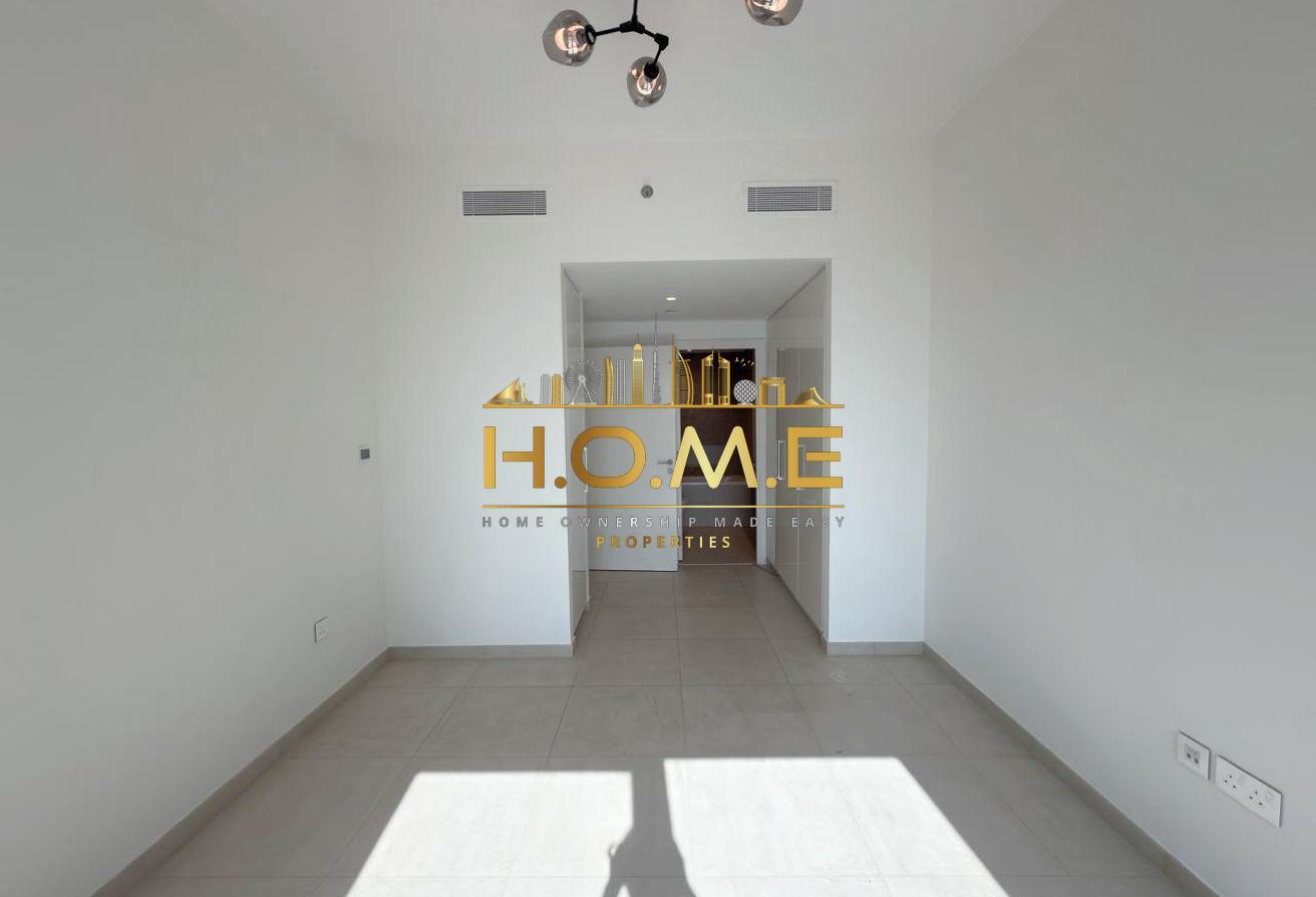 Spacious Layout | Burj Khalifa View | 2BR photo 8