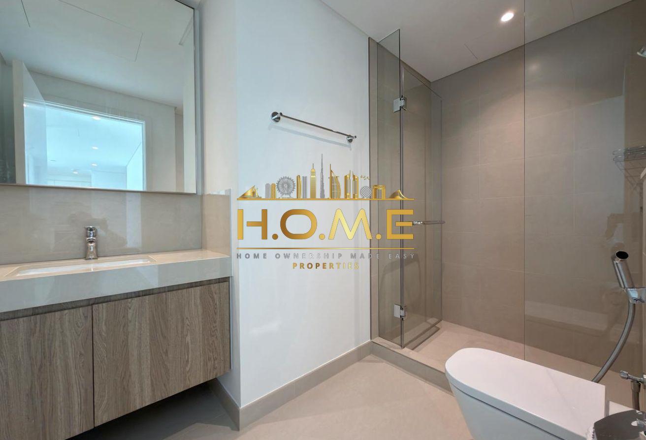 Spacious Layout | Burj Khalifa View | 2BR photo 11