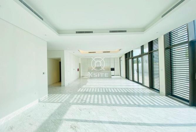 82387821 - Property Image 2