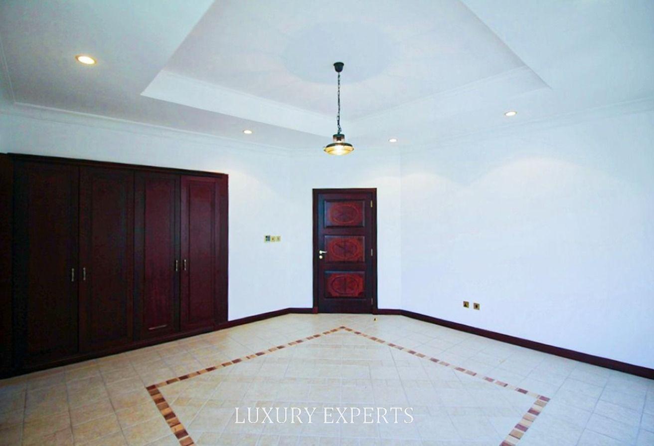 4BR BEACHFRONT VILLA I SEA VIEW I UNFURNISHED photo 9