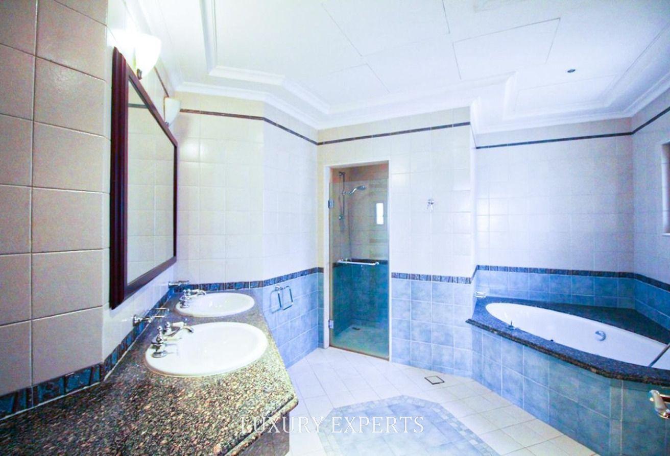 4BR BEACHFRONT VILLA I SEA VIEW I UNFURNISHED photo 14
