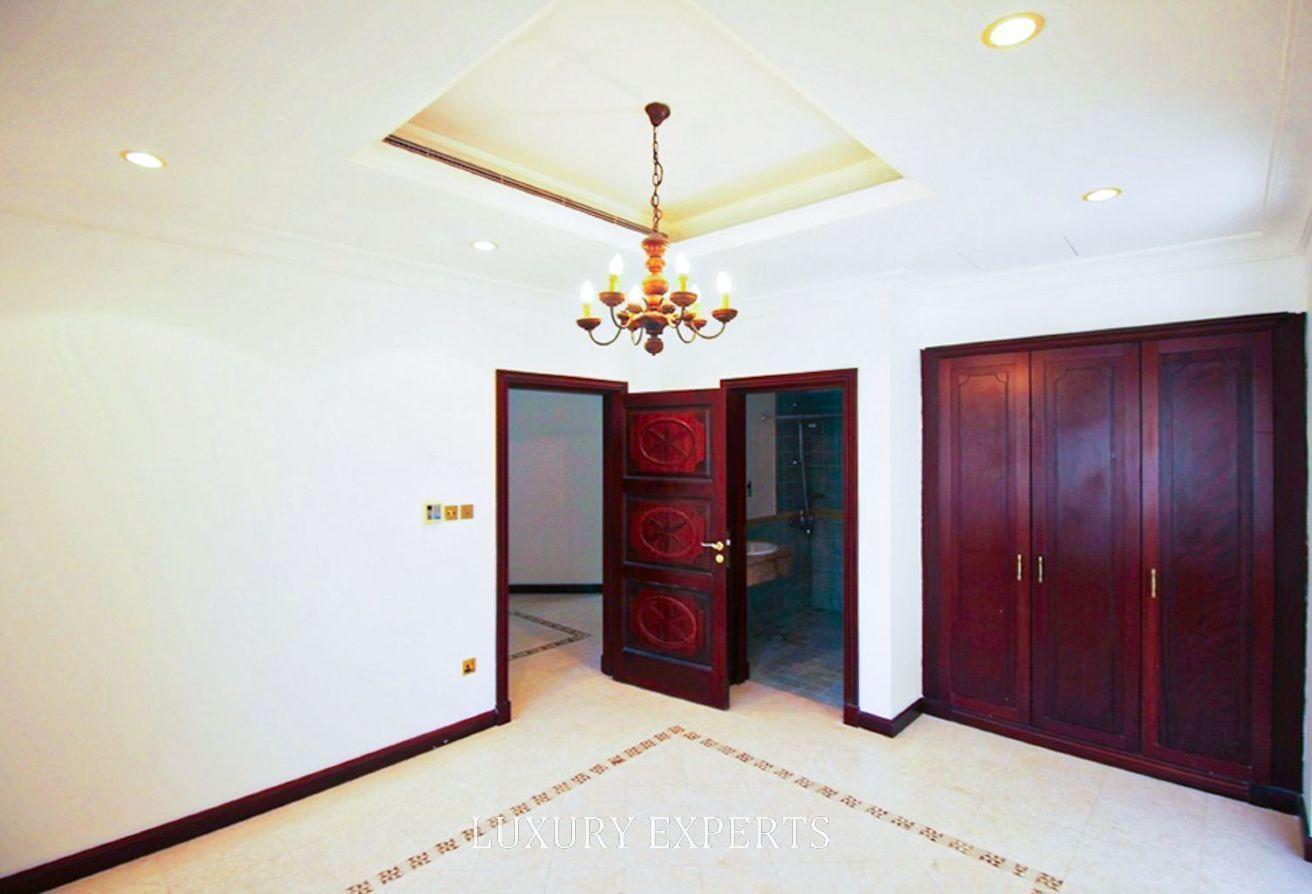 4BR BEACHFRONT VILLA I SEA VIEW I UNFURNISHED photo 15