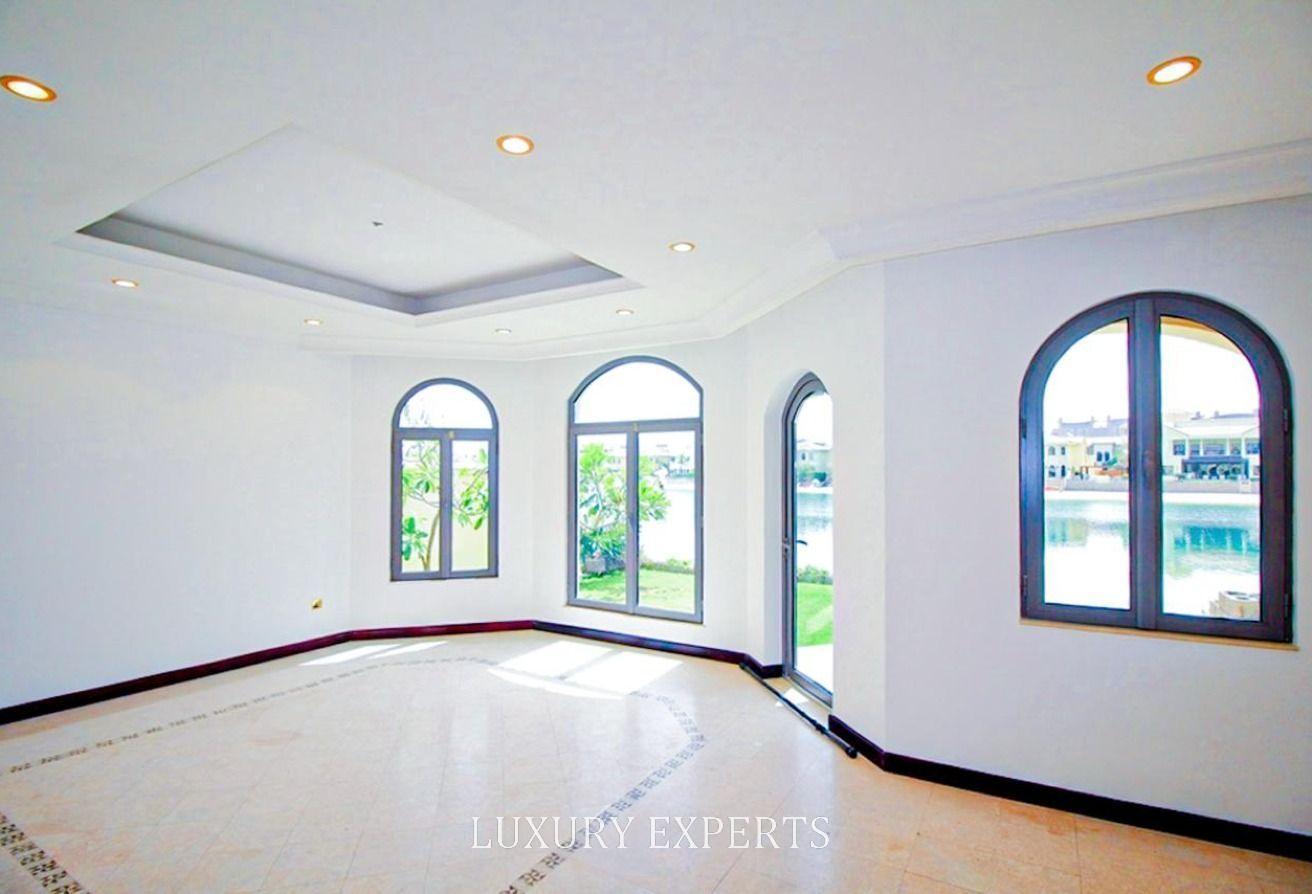 4BR BEACHFRONT VILLA I SEA VIEW I UNFURNISHED photo 2