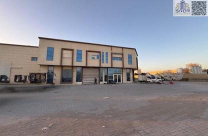 Show Room - Studio - 3 Bathrooms for rent in Umm Al Thuoob - Umm Al Quwain