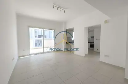 Apartment - 1 Bedroom - 2 Bathrooms for rent in Oxford Building - District 14 - Jumeirah Village Circle - Dubai