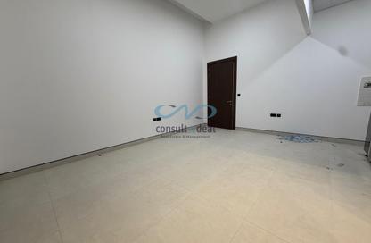 Apartment - Studio - 1 Bathroom for rent in Mohamed Bin Zayed Centre - Mohamed Bin Zayed City - Abu Dhabi
