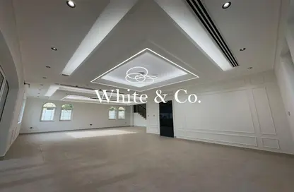 Villa - 5 Bedrooms - 5 Bathrooms for rent in District 4 - Royal Park - Jumeirah Park - Dubai