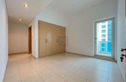 Apartment - 2 - 3 for rent in Cascades Tower - Dubai Marina - Dubai Apartment - 2 - 3 for rent in Cascades Tower - Dubai Marina - Dubai