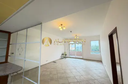 شقة - غرفة نوم - 2 حمامات للايجار في سيرك ديكنز 1 - سيرك ديكنز - موتور سيتي - دبي