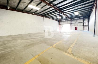 Warehouse - Studio for rent in Dubai Investment Park 1 (DIP 1) - Dubai Investment Park (DIP) - Dubai