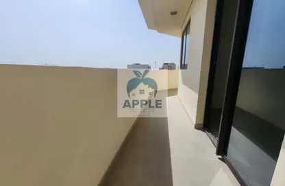 شقة - غرفة نوم - 2 حمامات للايجار في الزاهية 1 - الزاهية - تجارية مويلح - الشارقة