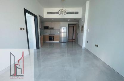 شقة - غرفة نوم - 1 حمام للايجار في سكايز من دانوب - ارجان - دبي