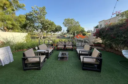 فيلا - 2 غرف نوم - 3 حمامات للايجار في الينابيع 7 - الينابيع - دبي