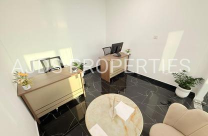 Office Space - Studio - 1 Bathroom for rent in Fatima Mohammad Ahmad Bin Suleiman Building - Al Raffa - Bur Dubai - Dubai