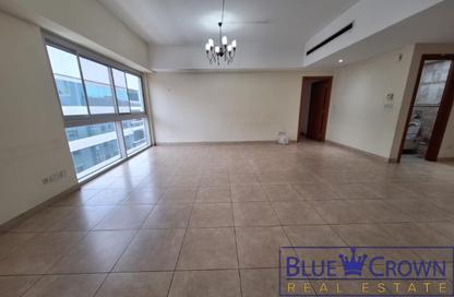 Apartment - 2 - 3 for rent in Blue Waves Residence - Al Mankhool - Bur Dubai - Dubai