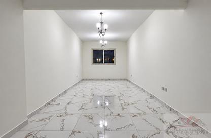 Apartment - 2 - 3 for rent in Muwaileh 29 Building - Muwaileh - Sharjah