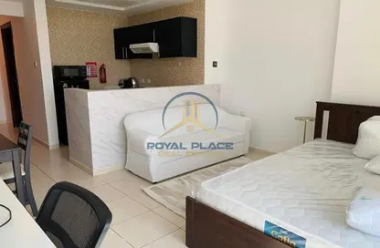Apartment - Studio - 1 Bathroom for rent in Royal Residence 1 - Royal Residence - Dubai Sports City - Dubai