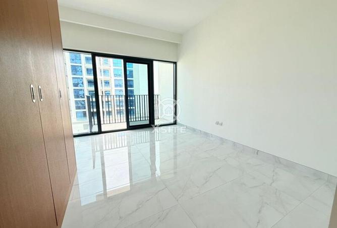 84074200 - Property Image 2