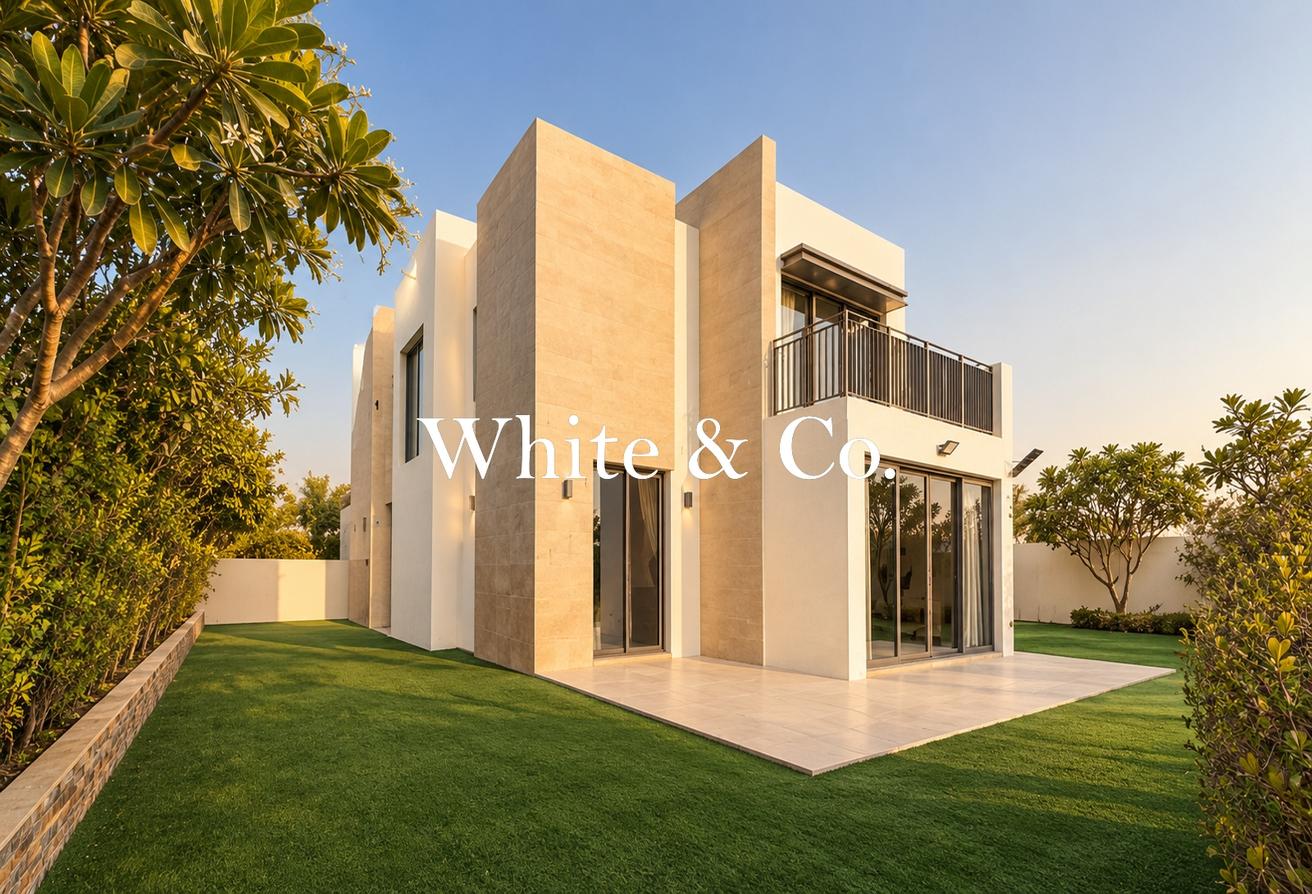 Immaculate | Golf Course View | Furnished photo 13