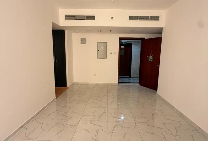 121544355 - Property Image 2