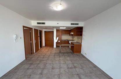 Apartment - 1 Bedroom - 2 Bathrooms for rent in UP Tower - Sheikh Zayed Road - Dubai Apartment - 1 Bedroom - 2 Bathrooms for rent in UP Tower - Sheikh Zayed Road - Dubai