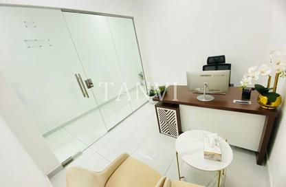 Office Space - Studio - 1 for rent in Red Avenue - Al Garhoud - Dubai