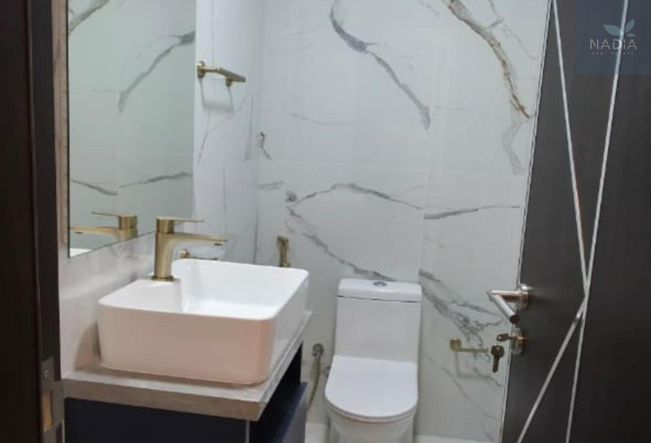 Convertible in 1 Bedroom| Study | Luxury Amenities photo 10