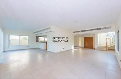 Villa - 4 Bedrooms - 5 Bathrooms for rent in Jumeirah Park - Dubai Villa - 4 Bedrooms - 5 Bathrooms for rent in Jumeirah Park - Dubai