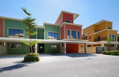 Townhouse - 4 - 3 for rent in Portofino - Damac Lagoons - Dubai