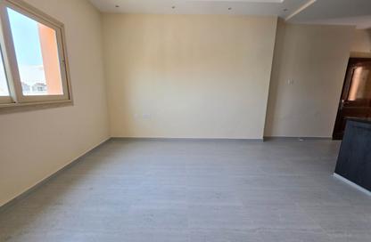 Apartment - Studio - 1 for rent in Fire Station Road - Muwaileh - Sharjah