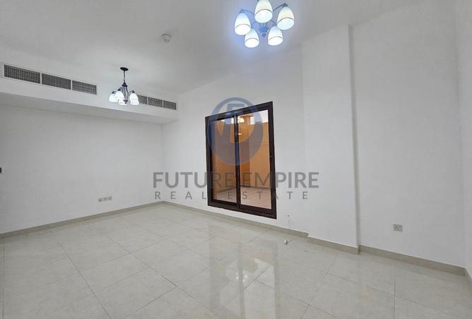 81923013 - صورة العقار 2