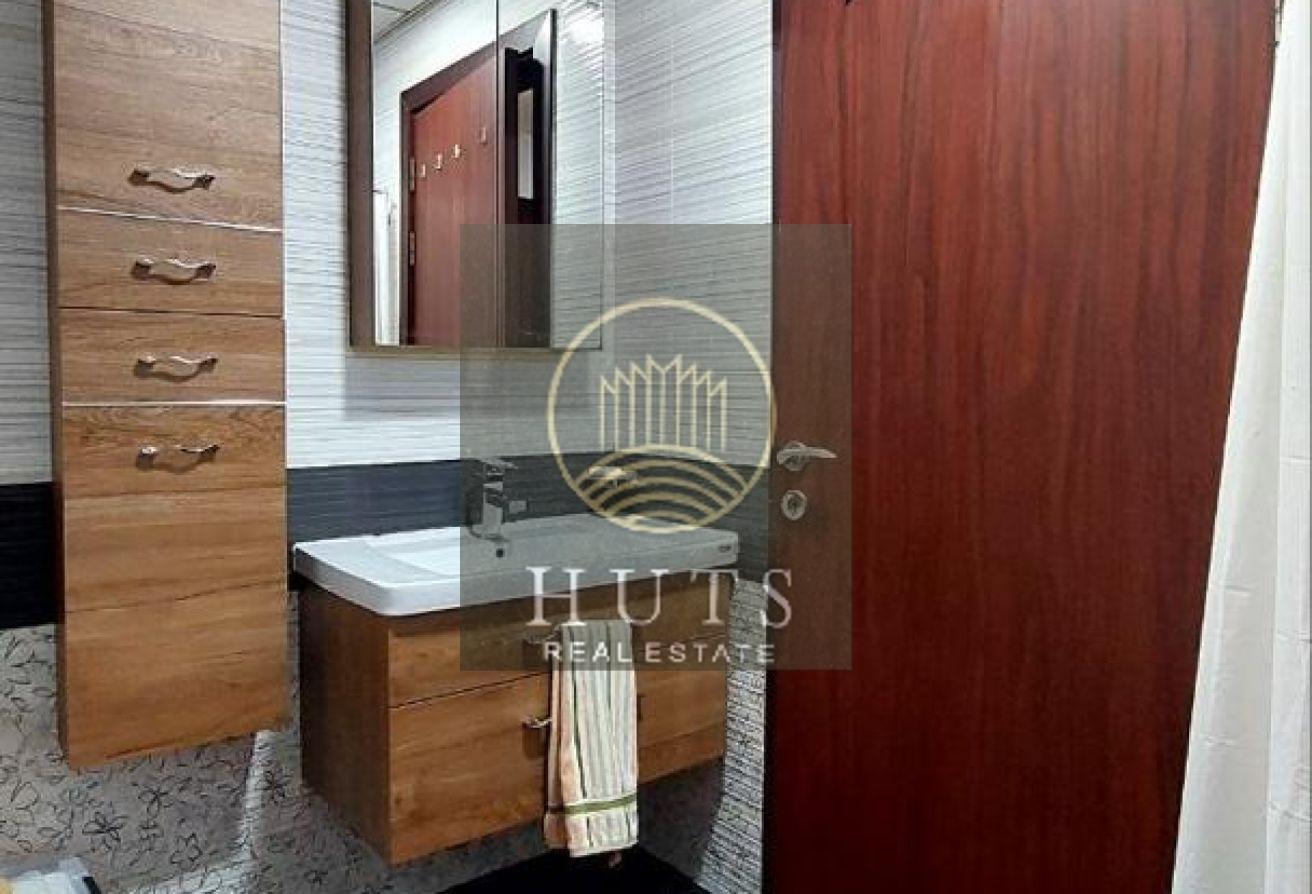 FULLY FURNISHED | SPACIOUS LAYOUT | MODERN LIVING photo 8