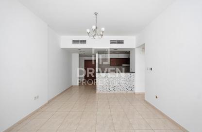 شقة - غرفة نوم - 1 حمام للايجار في سكاي كورتس تاور D - أبراج سكاي كورتس - مجمع دبي ريزيدنس - دبي لاند - دبي