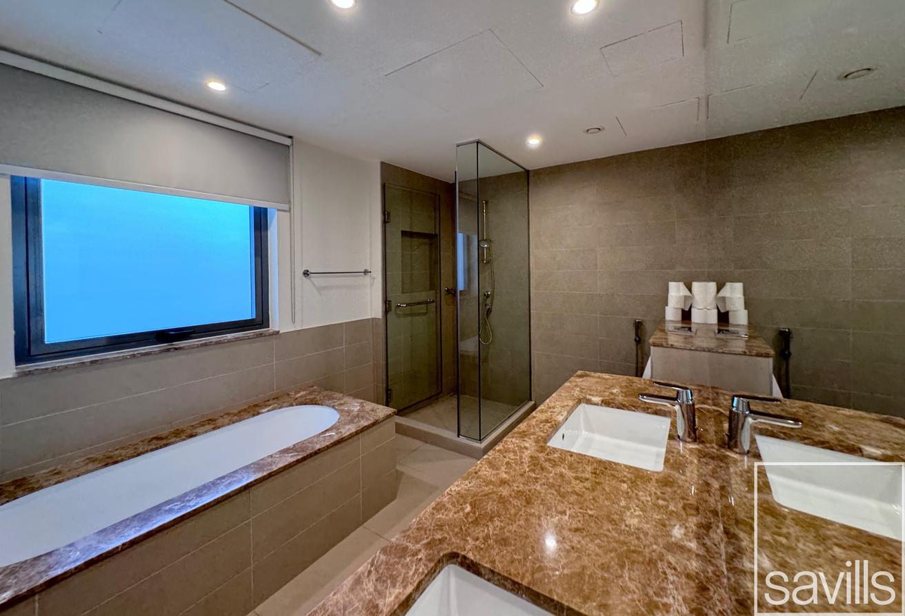 Close to Pool | Nicely Landscaped | Vacant Soon photo 7