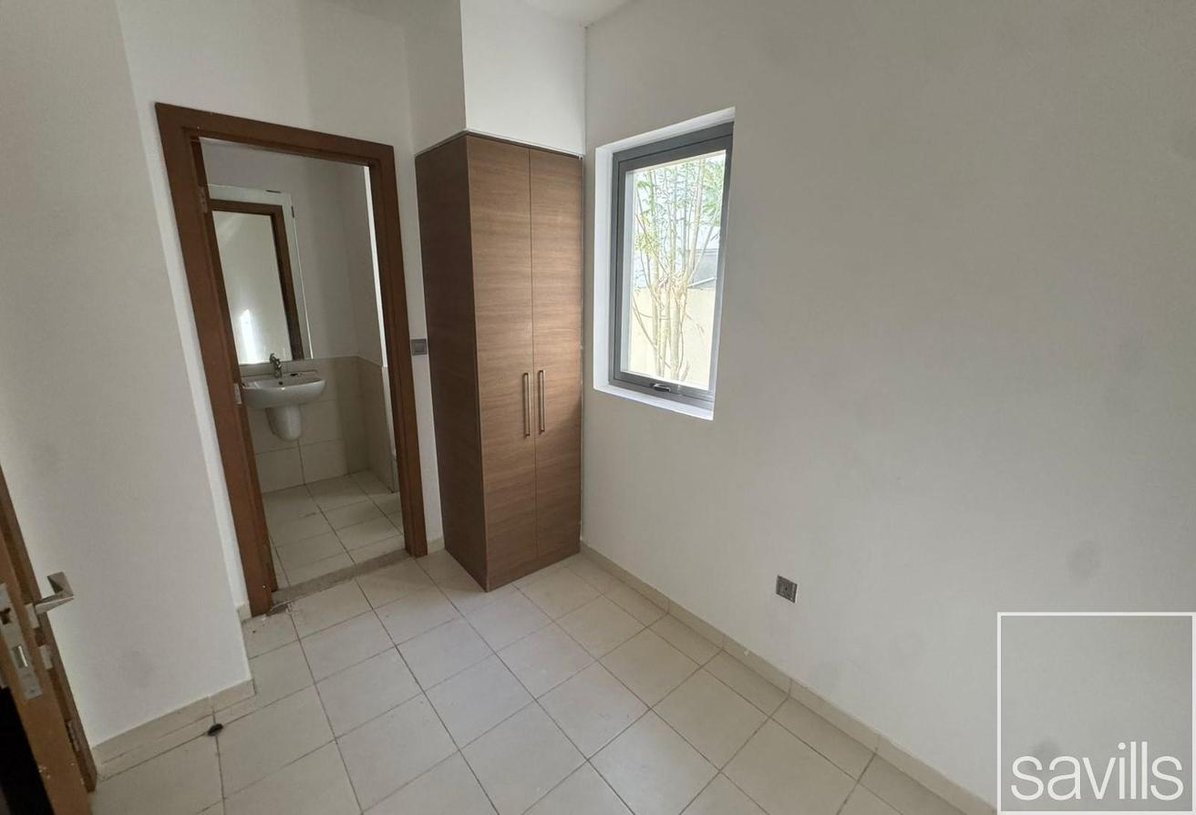 Close to Pool | Nicely Landscaped | Vacant Soon photo 10