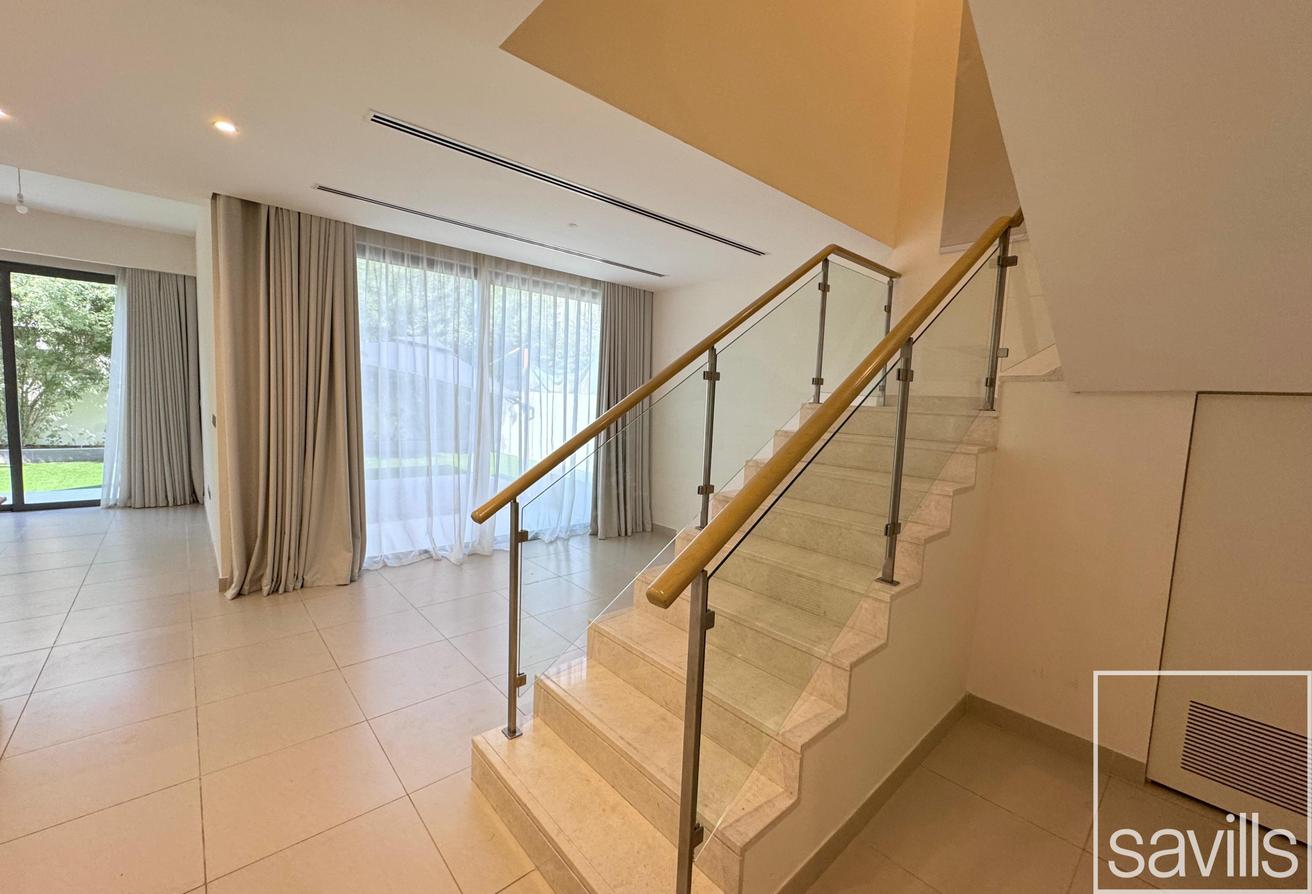 Close to Pool | Nicely Landscaped | Vacant Soon photo 6