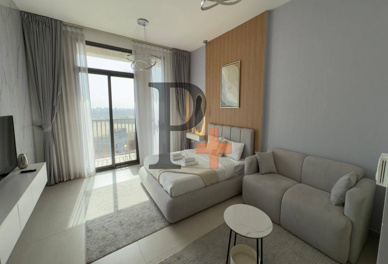 Bright And Spacious | Well Maintained photo 6