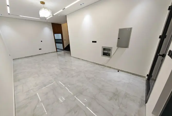 163691116 - Property Image 2
