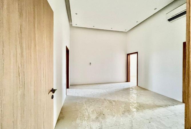 54015448 - Property Image 3