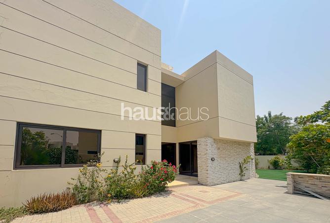 123833102 - Property Image 2