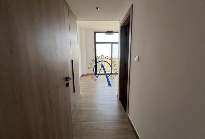 120182701 - Property Image 3