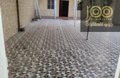 فيلا - 3 غرف نوم - 2 حمامات للايجار في الراس - أم القيوين