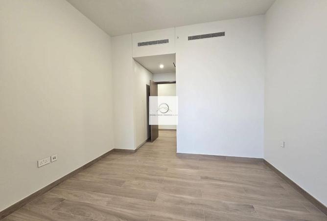 56163349 - صورة العقار 2