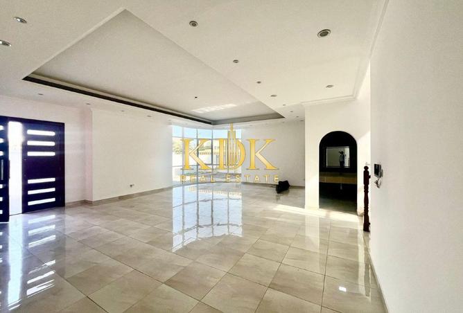 54393792 - Property Image 3