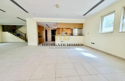 Villa - 4 - 5 for rent in District 3 - Jumeirah Park - Dubai Villa - 4 - 5 for rent in District 3 - Jumeirah Park - Dubai